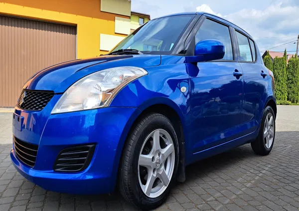 suzuki Suzuki Swift cena 18900 przebieg: 143000, rok produkcji 2011 z Pilica